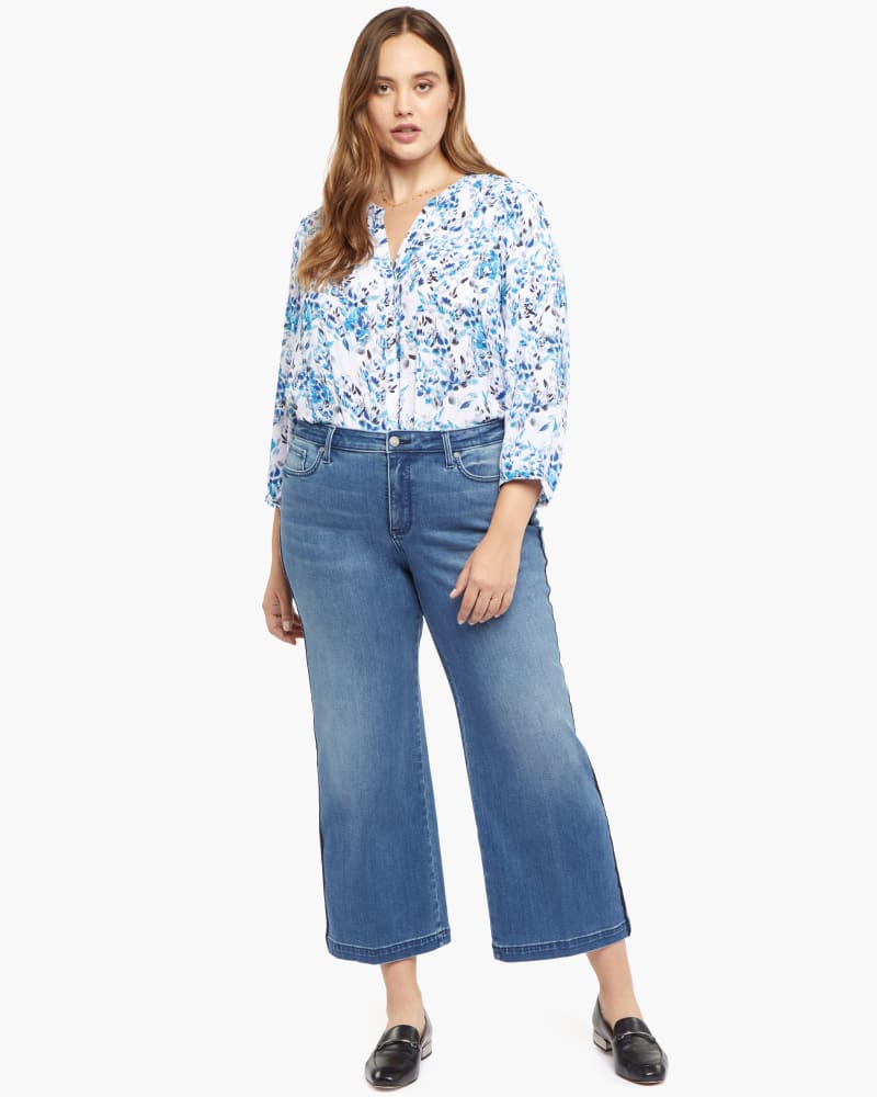 Front of a model wearing a size 14 Teresa Wide Leg Satin Detail Jean in Foundry by NYDJ. | dia_product_style_image_id:170739